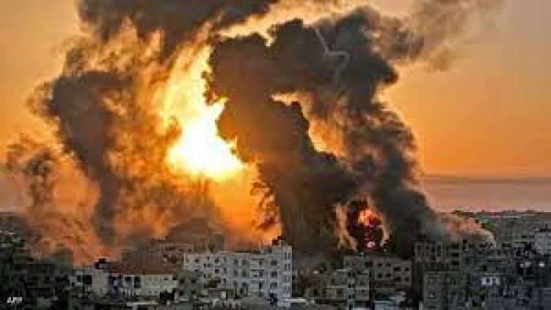 فلسطين: طائرات الاحتلال تستهدف المسجد العمري في جباليا البلد وتدمره بالكامل