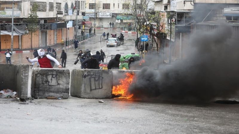 فلسطين: إصابة 3 شبان بالرصاص خلال مواجهات مع قوات الاحتلال في نابلس
