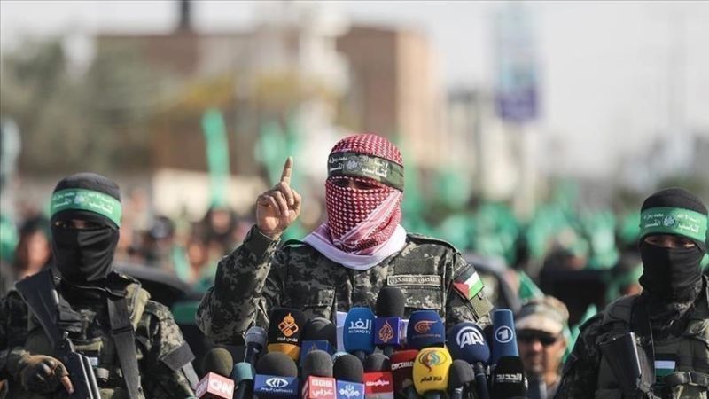 "معاريف": "حماس" بعيدة جداً عن نقطة الإنهيار ومن غير المتوقع بالتأكيد أن ترفع الراية البيضاء