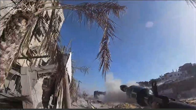 كتائب "القسام" تدمر دبابة صهيونية على مشارف مخيم الشاطئ بقذيفة "الياسين 105"