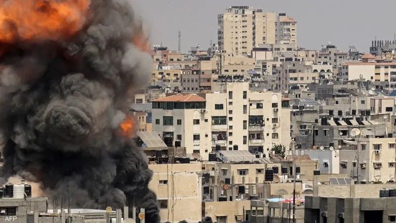 فلسطين المحتلة: استهداف منزل سكني في حي الزيتون شرق مدينة غزة