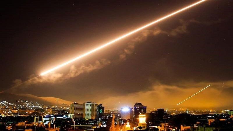الدفاعات الجوية السورية تصدّت لعدوان صهيوني في محيط دمشق