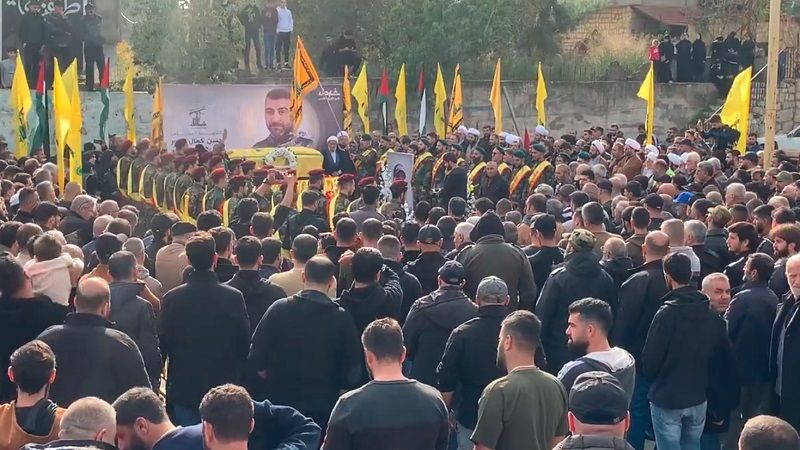 حزب الله يُشيّع الشهيد على طريق القدس حسن كمال سرور