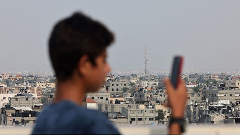 فلسطين المحتلة: انقطاع خدمات الاتصالات والإنترنت بشكل كامل عن قطاع غزة