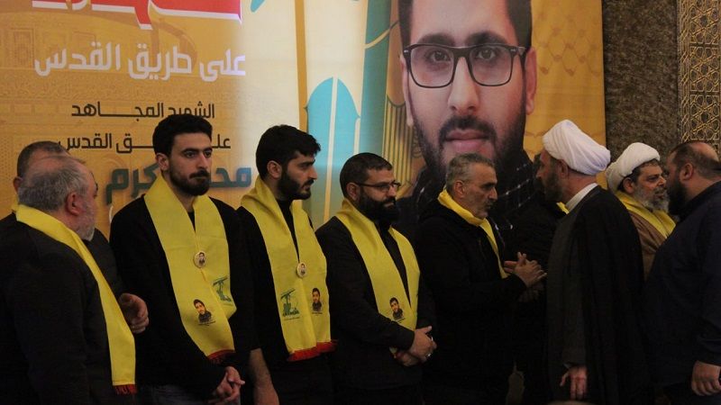 حزب الله وعائلة الشهيد على طريق القدس حمد تقبّلا التبريكات في حارة صيدا