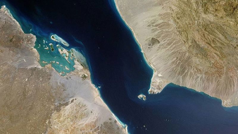 اليمن يضرب البحرية الأمريكية في خليج عدن.. لا تسامح