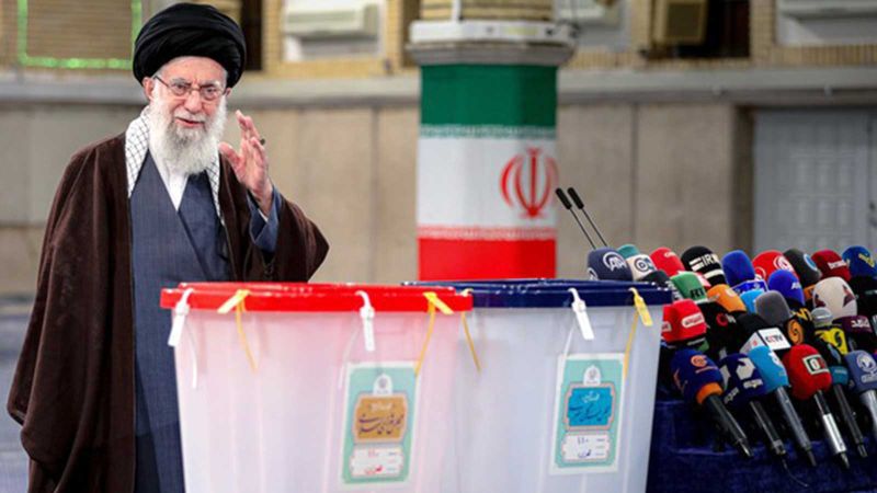 كلمة الإمام الخامنئي أثناء إدلائه بصوته في الانتخابات الإيرانية