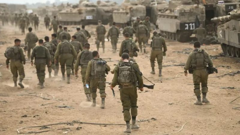 جيش الاحتلال الإسرائيلي يُقرّ بمقتل رقيب في لواء "غيفعاتي" في معارك جنوبي قطاع غزة