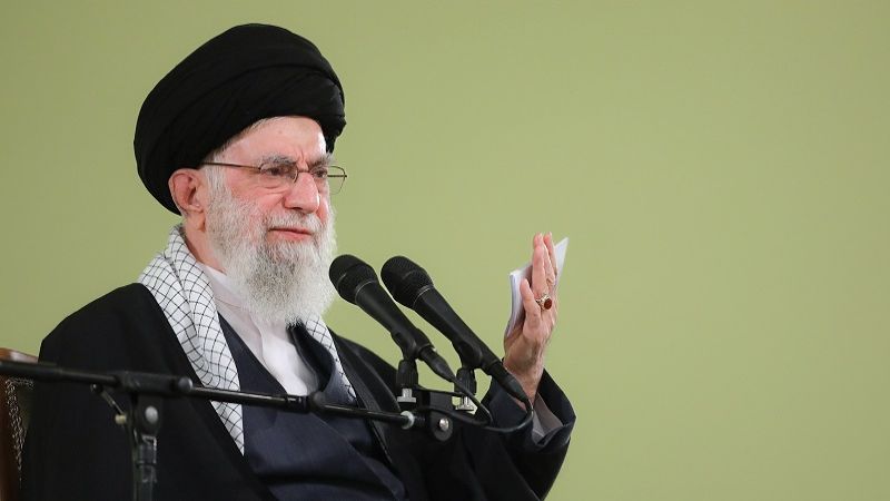 الإمام الخامنئي: الكيان الصهيوني سيندم على اغتيال زاهدي 