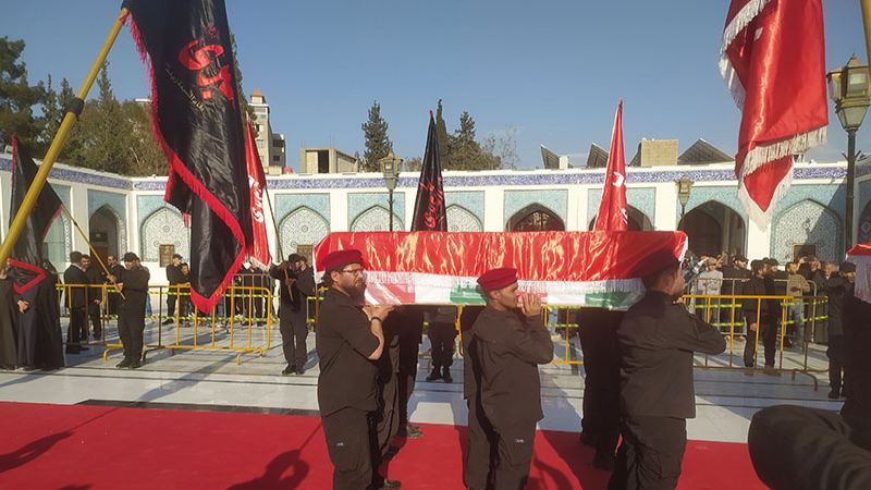 تشييع مهيب لشهداء الحرس الثوري الايراني في مقام السيدة زينب (ع)