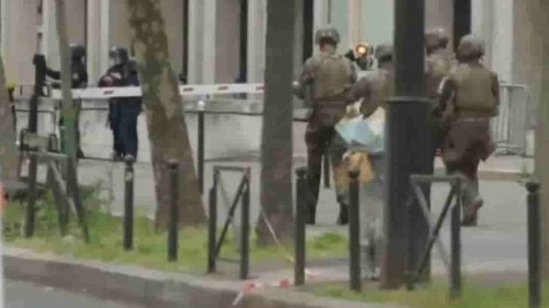 فرنسا: الشرطة الفرنسية تعتقل مقتحم القنصلية الإيرانية في باريس