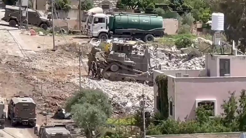 فلسطين: انسحاب آليات الاحتلال من دير الغصون قضاء طولكرم بالضفة المحتلة بعد 15 ساعة من الاقتحام