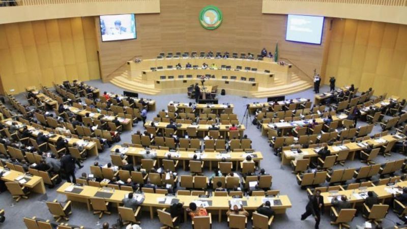 الاتحاد الإفريقي يعلق عضوية السودان حتى تسليم السلطة للمدنيين