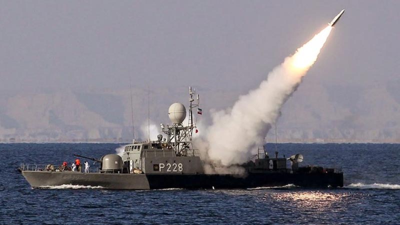 مناورات "الولاية 97" البحرية في يومها الثاني.. إطلاق 3 صواريخ "قادر وقدير" اصابت أهدافها بدقة 