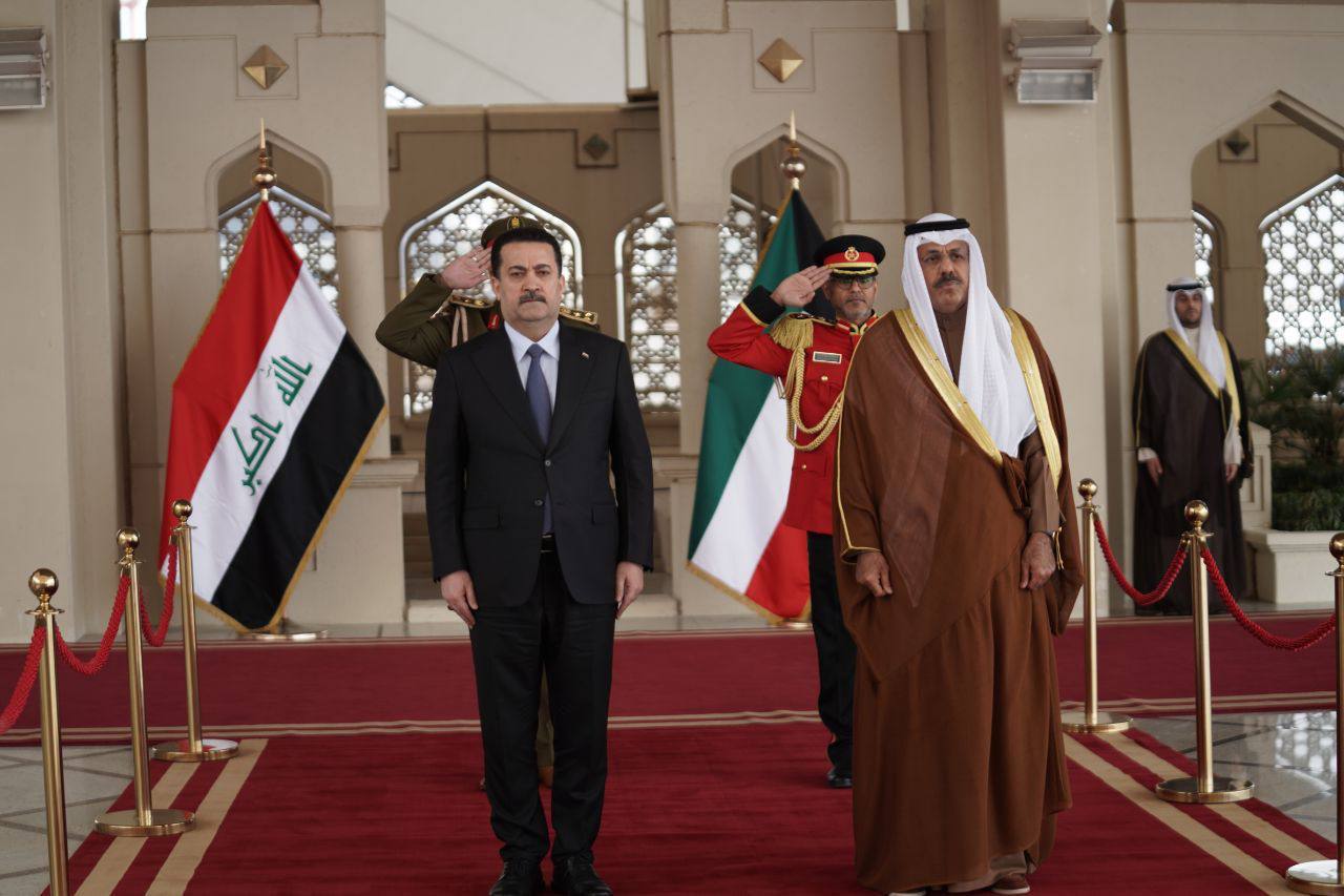 رئيس الحكومة العراقية يلتقي ولي العهد الكويتي: لدعم استقرار العراق