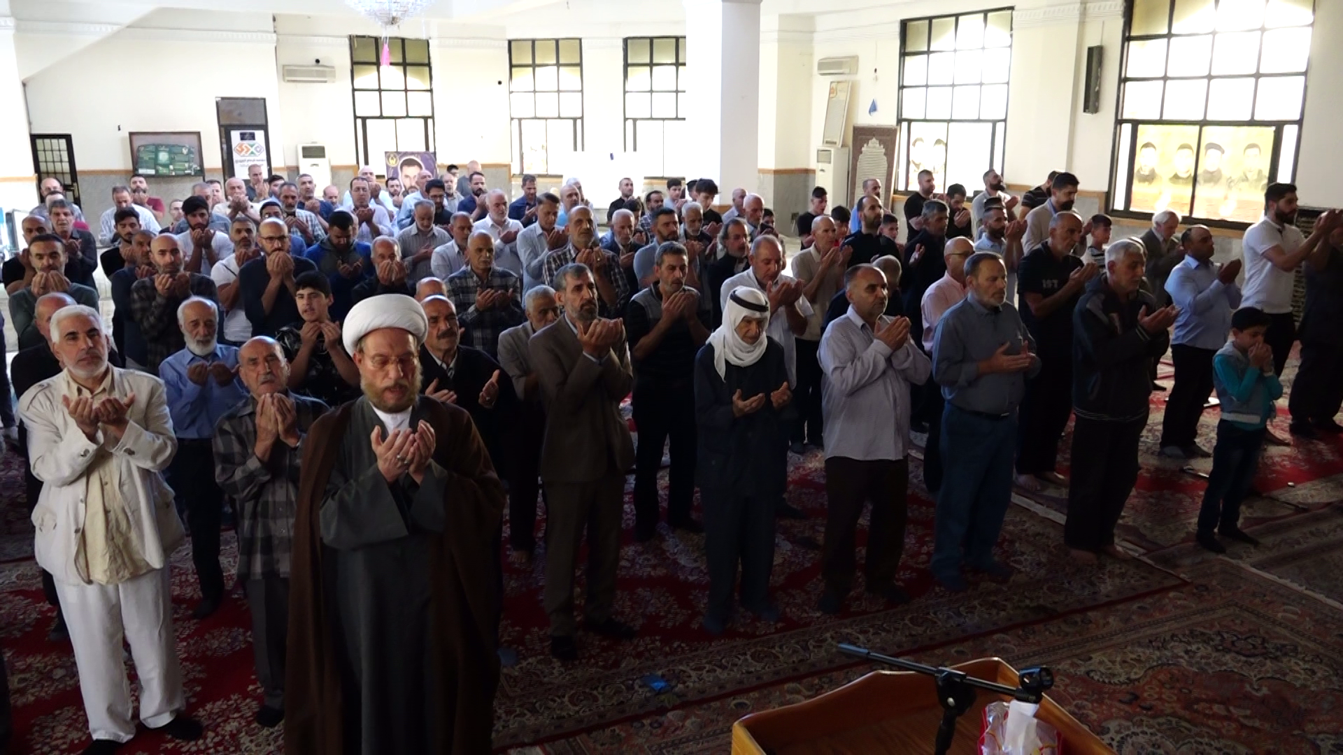 خطباء العيد في لبنان: من يعزّز الطائفية يتماهى مع الصهيونية