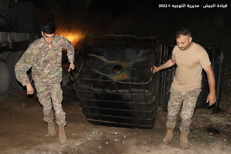 بالصور: الجيش اللبناني يضبط سرقة للنفط الخام من أنبوب العراق- لبنان في البداوي