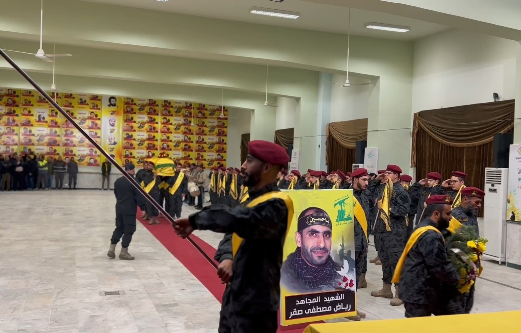 حزب الله شيَّع الشهيد رياض صقر في الهرمل