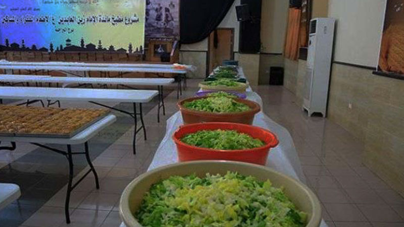 "مطبخ ثمار" و"مائدة الإمام زين العابدين (ع)": من طيباته نأكل ونُطعِم 
