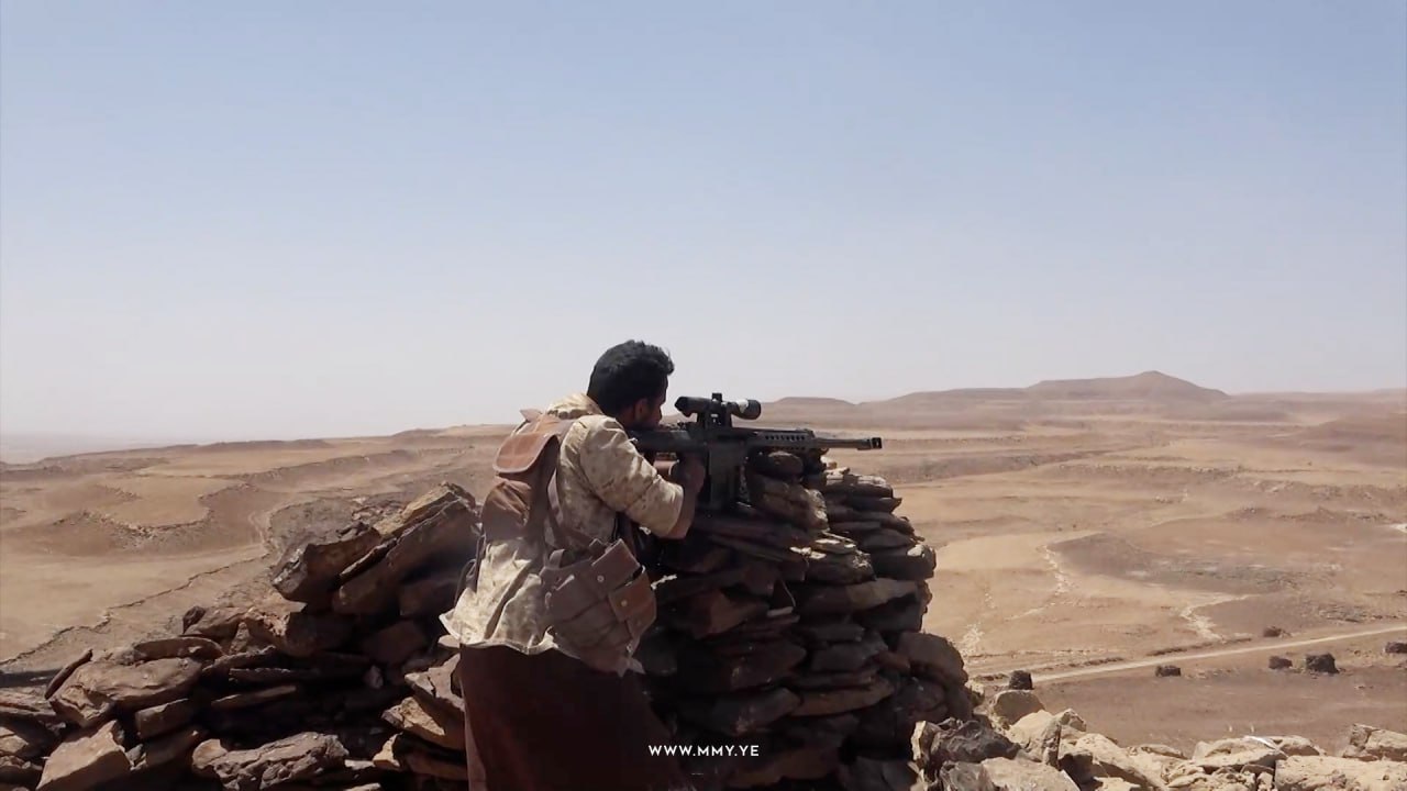 "الصمود بوجه العدوان".. مناورة عسكرية بمشاركة جميع الوحدات العسكرية اليمنية