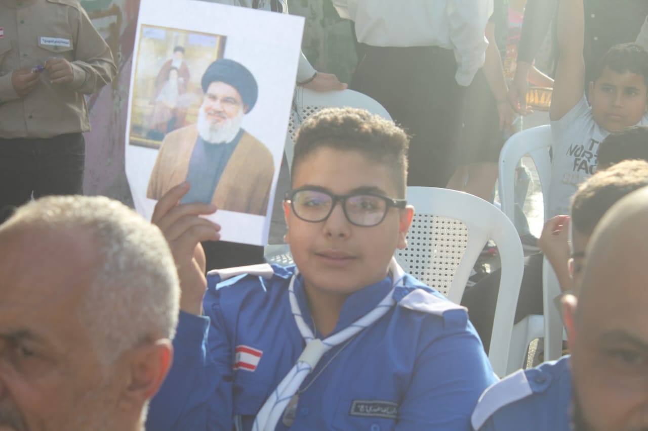 بالصور.. حزب الله أحيا عيد المقاومة والتحرير في تعمير عين الحلوة باحتفال شعبي حاشد