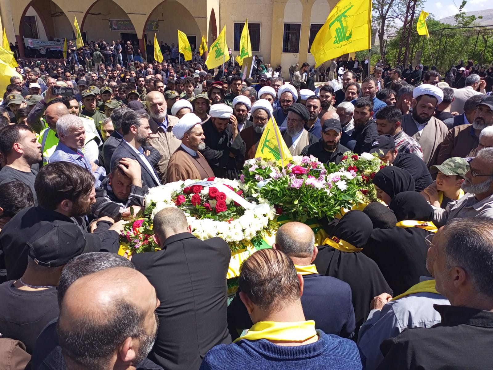 حزب الله وجمهور المقاومة شيّعا الشهيد مبارك علي حميّة "صادق" في طاريا والبزالية